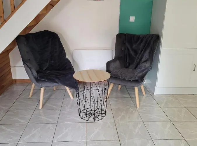 Domaine De Poulharies -cinsault Holiday home